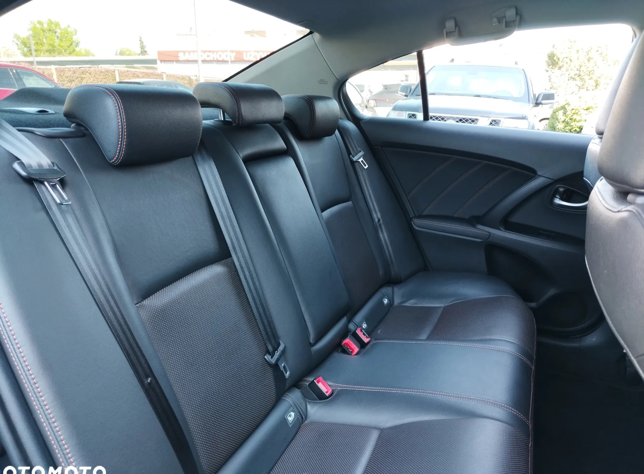 Toyota Avensis cena 69900 przebieg: 117489, rok produkcji 2016 z Tyczyn małe 232